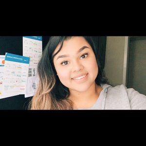 Meet your Posher, Selena